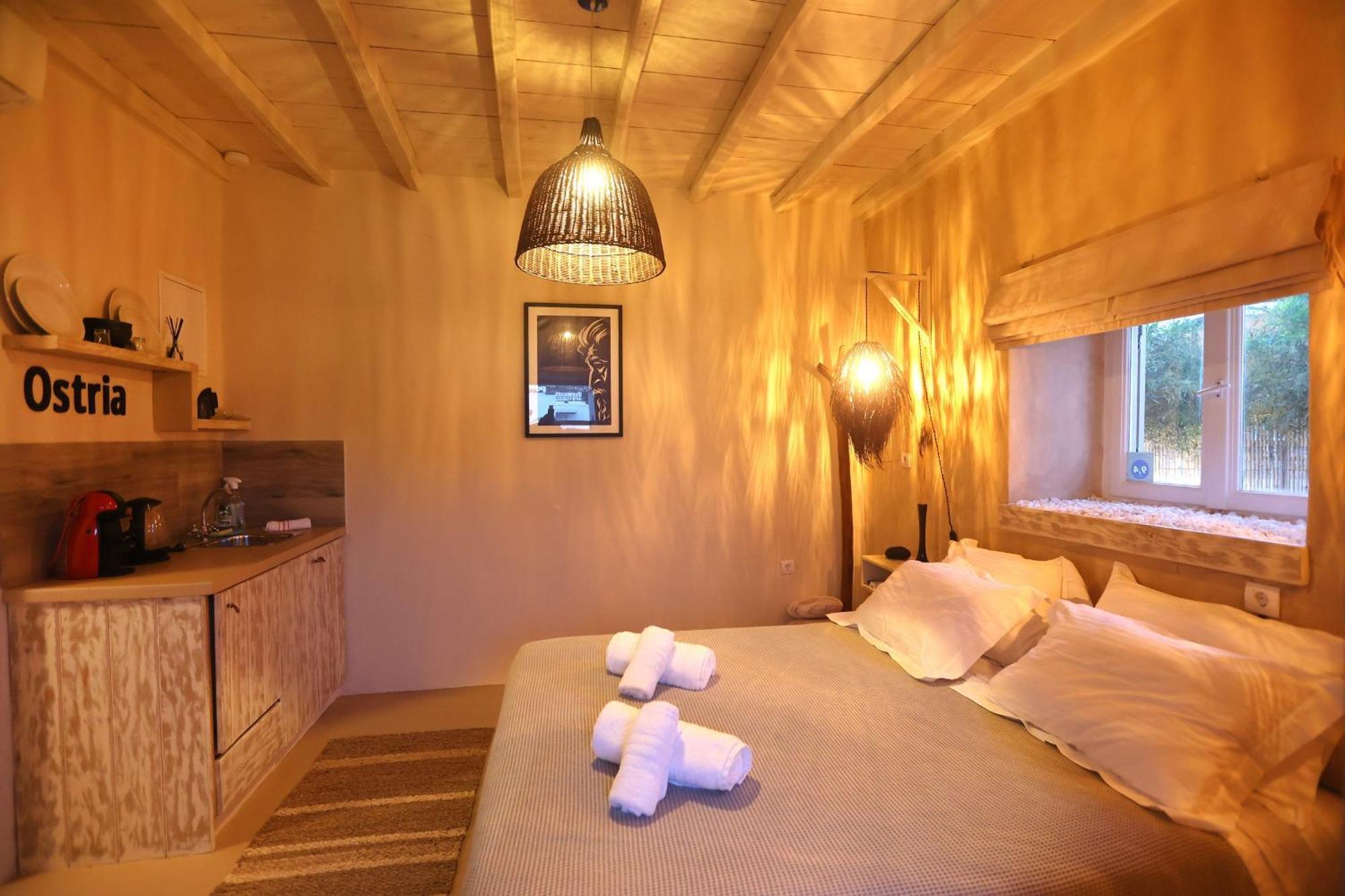 Maistrali Studio Ostria Parakopí Buitenkant foto